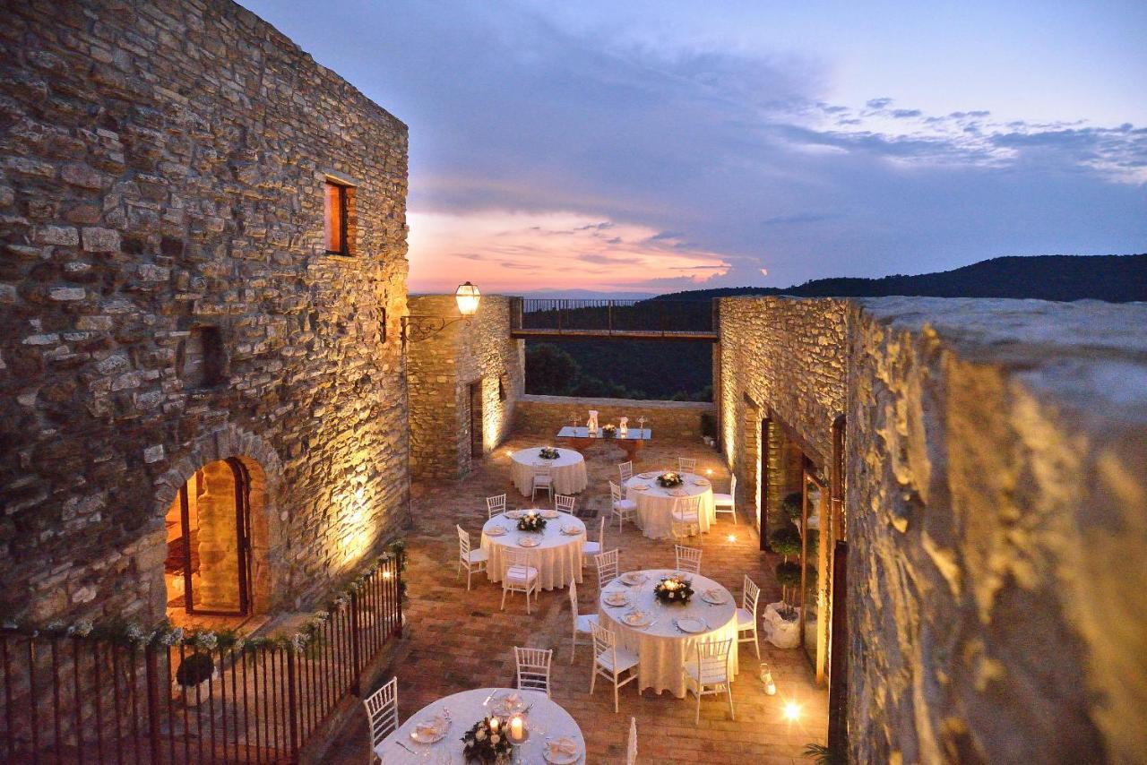 Tenuta Di Forte Sorgnano Gualdo Cattaneo Exterior photo
